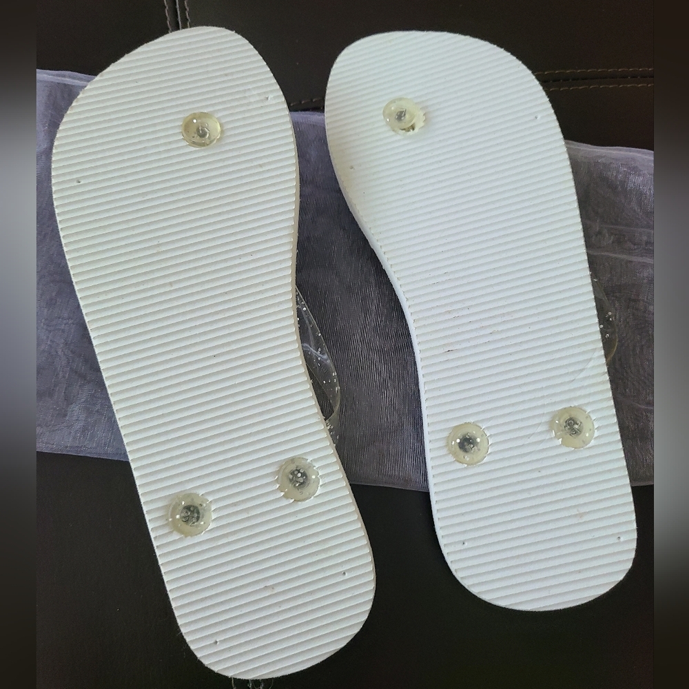 Flip Flops - Picture 3 of 4